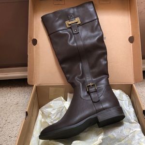 Bass brown boots Tori